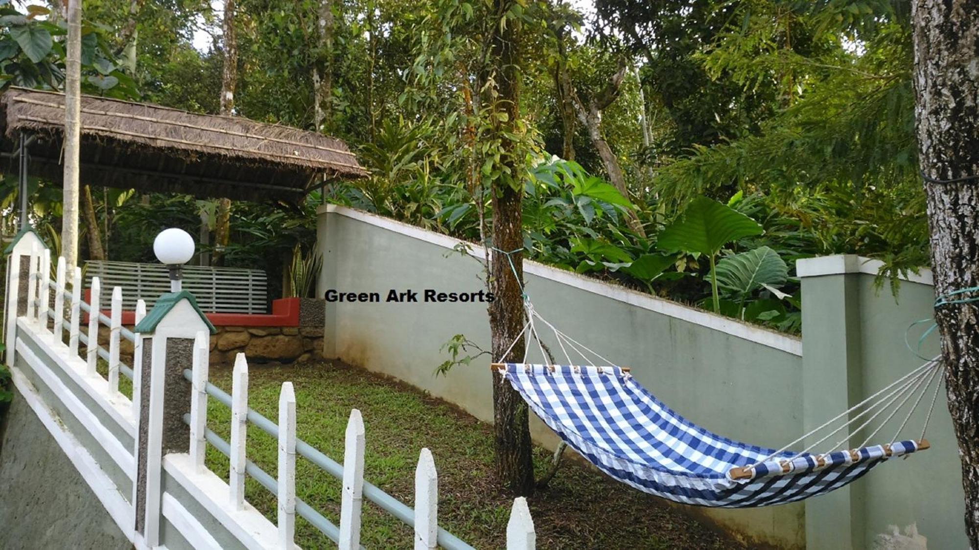 Green Ark Resorts Теккаді Номер фото