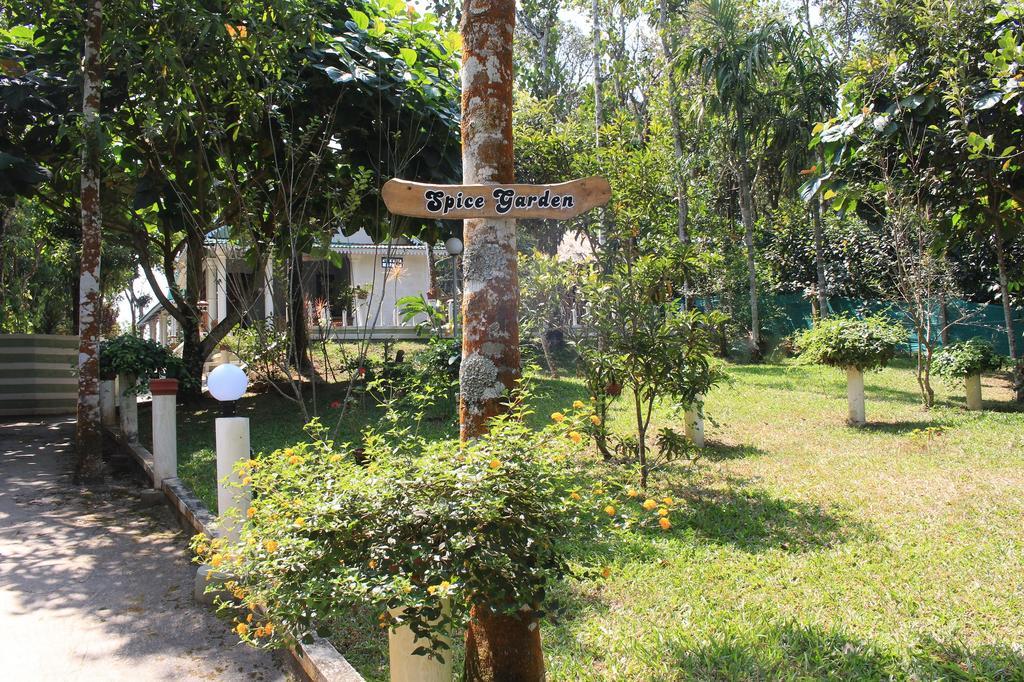 Green Ark Resorts Теккаді Екстер'єр фото